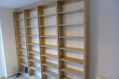 Veneered Oak bespoke fitted bookshelves